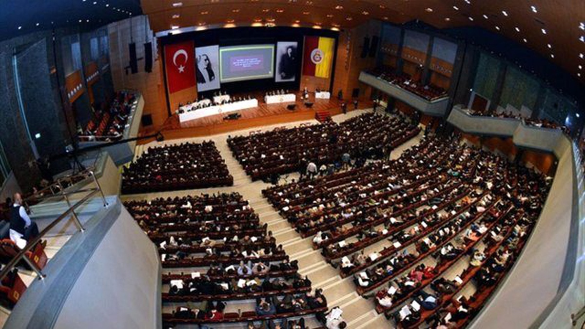 Galatasaray Yönetimi: Şampiyonluk Sözü Vermedik