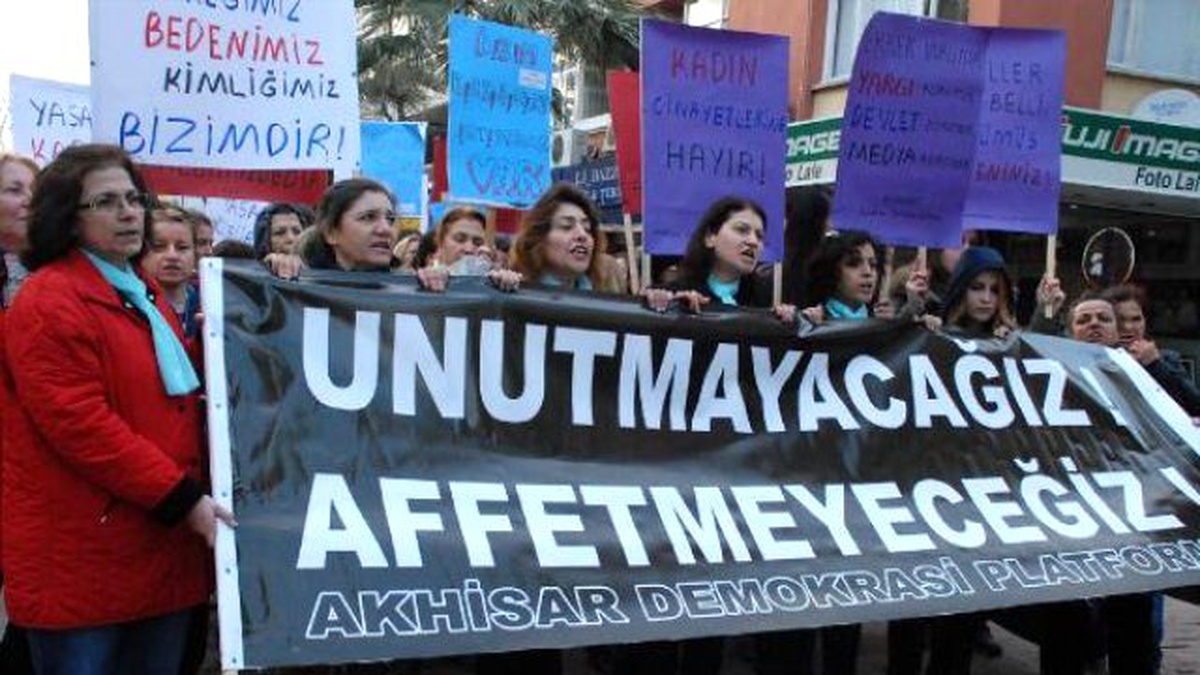 Akhisarlılar, Özgecan ve Diğerleri İçin Yürüdü