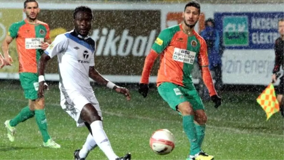 Alanyaspor 1 Attı 3 Aldı