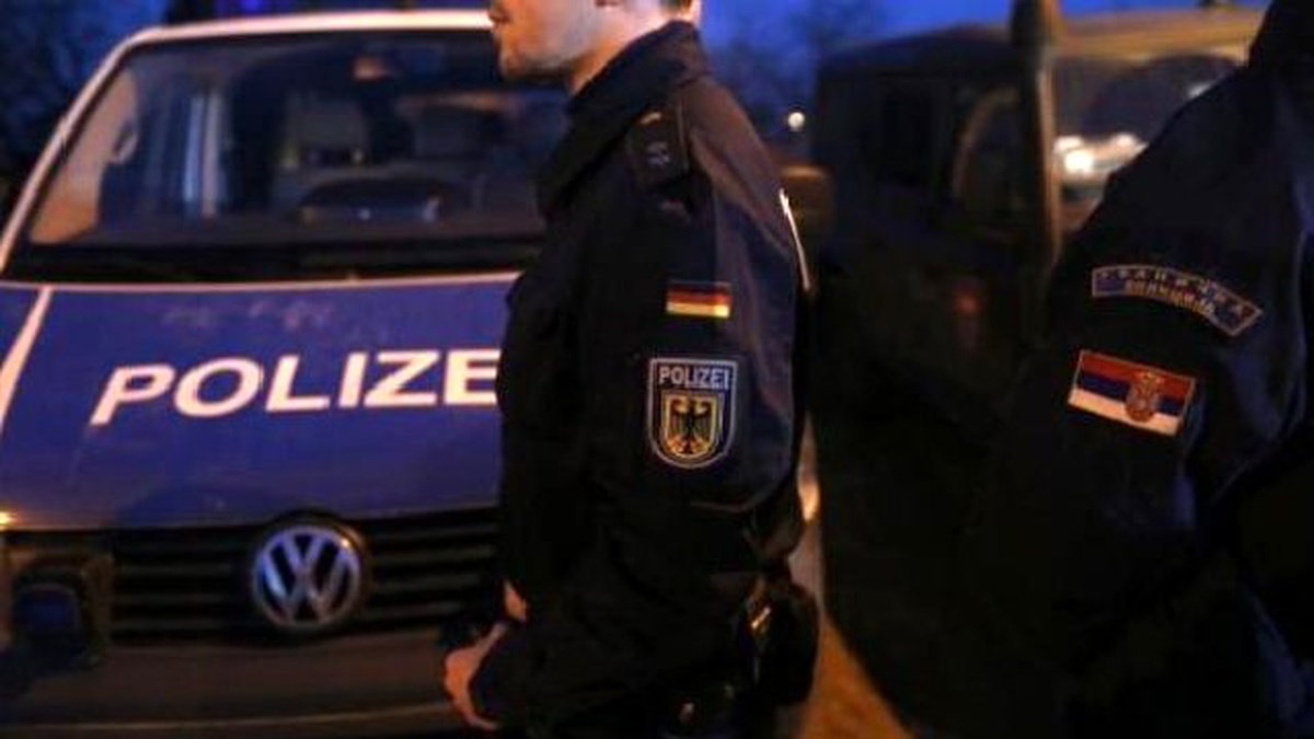 Alman Polisi Sırbistan-Macaristan Sınırında Göreve Başladı