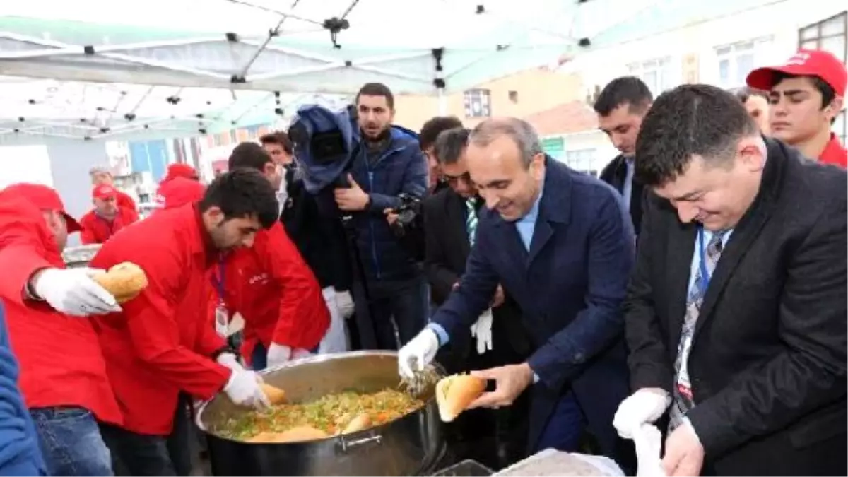 Hamsi Festivali\'nde 5 Ton Hamsi Dağıtıldı