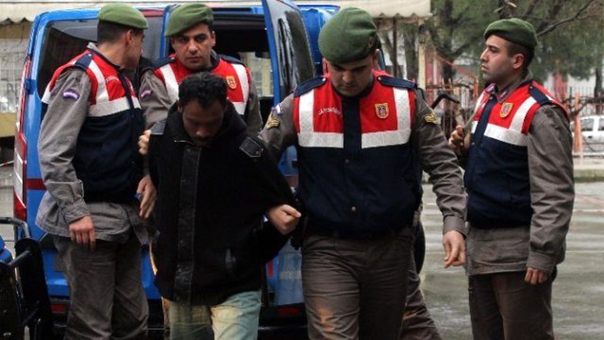Kocasını Sevgilisine Öldürttü