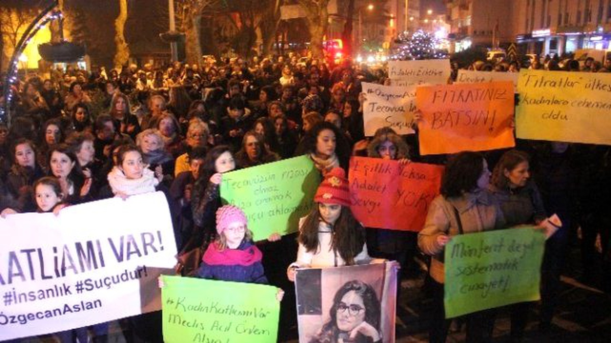 Sinop\'ta Kadınlar, Özgecan Aslan İçin Yürüdü
