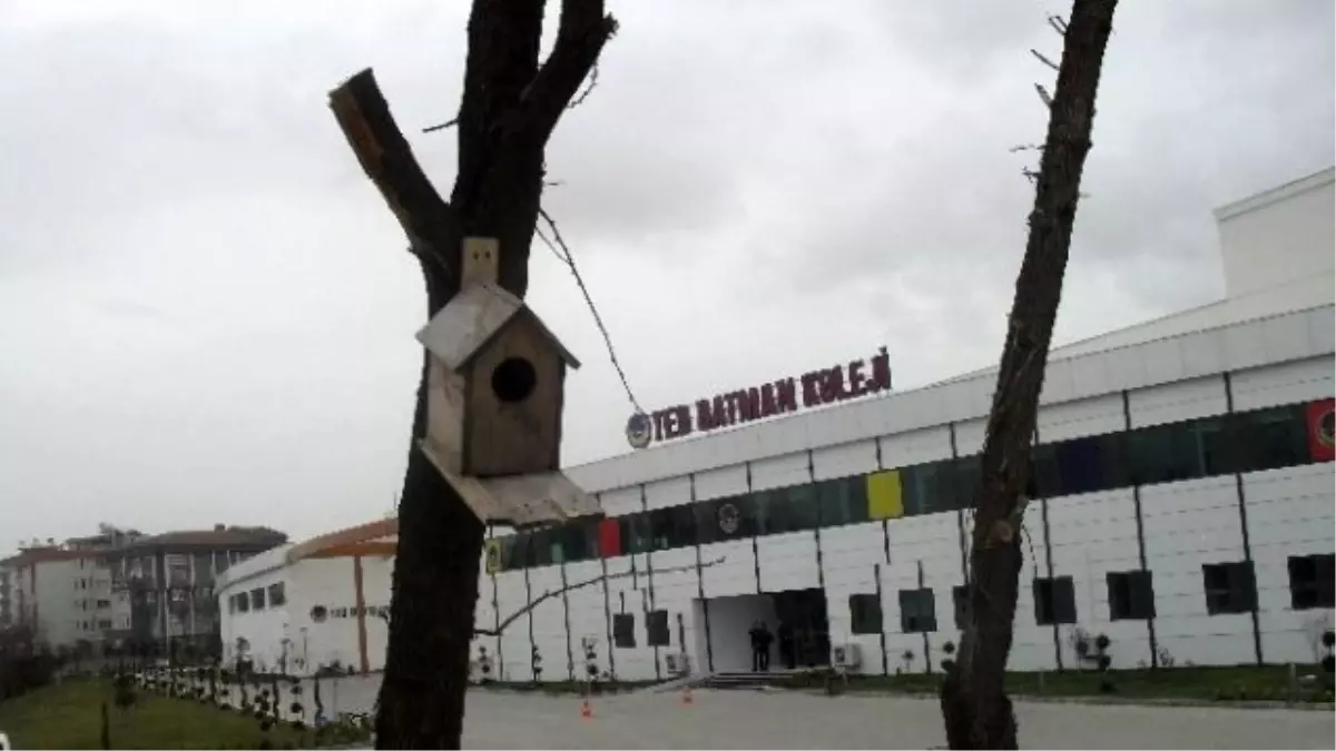 Ted Batman Koleji\'nden Örnek Davranış