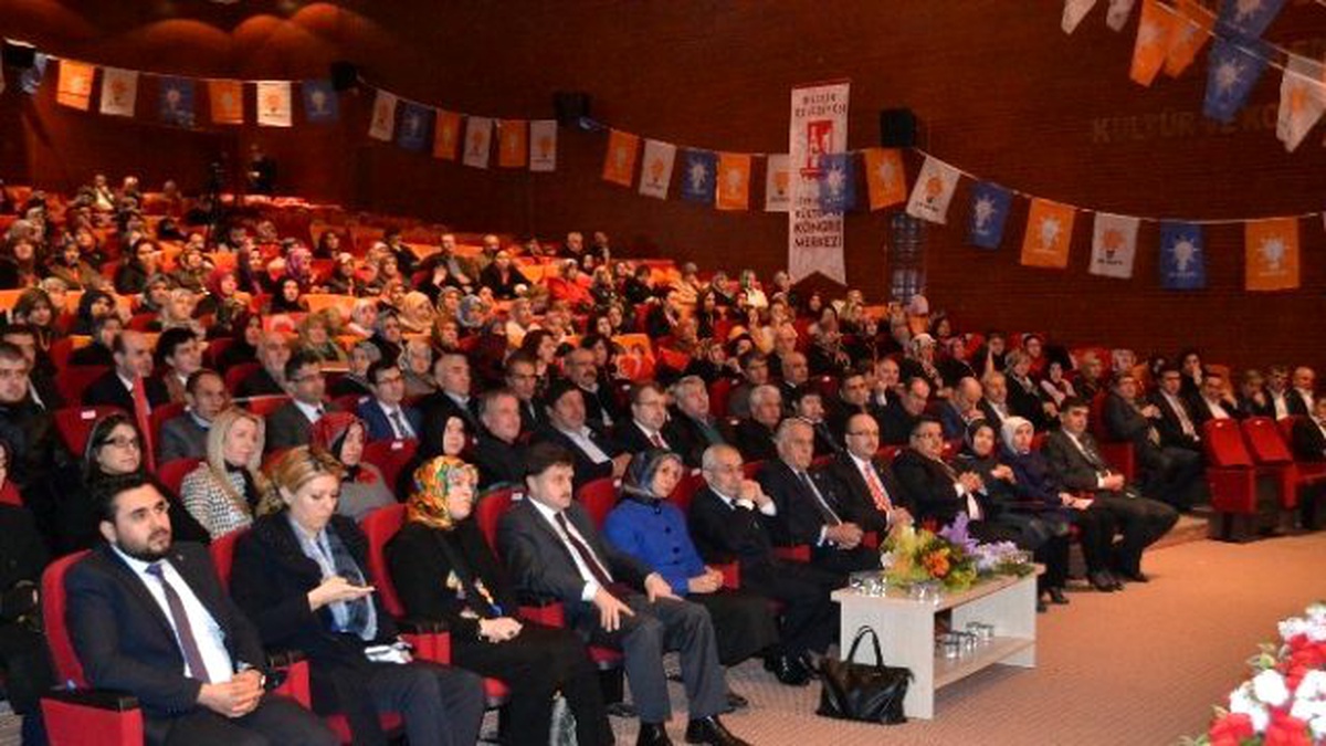 Ak Parti, Kadın Kolları Başkanlığına 2\'inci Kez Gülcan Namal Seçildi
