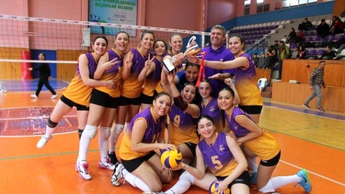 Anakent Spor Voleybol Takımı 3. Lig\'e Yükseldi