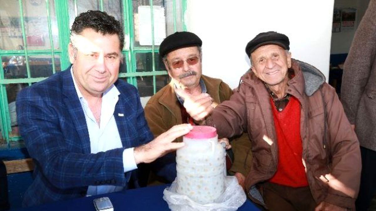 Başkan Kocadon Çömlekçi\'de Vatandaşlarla Buluştu
