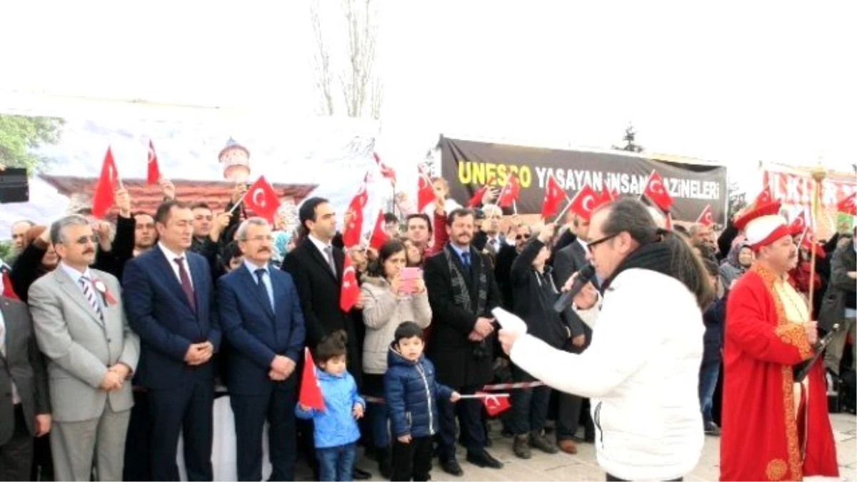 Bin Kişi ile Çanakkale Türküsü Seslendirildi