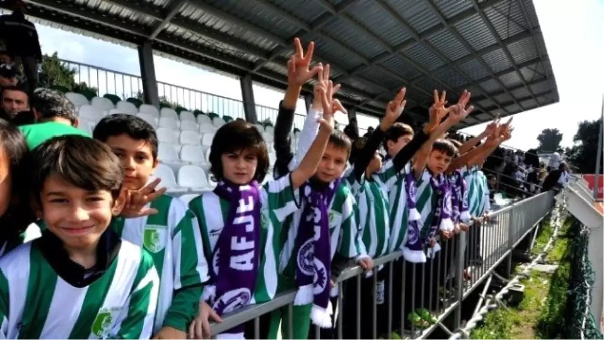 Bodrum ve Afyon Taraftarından Örnek Davranış