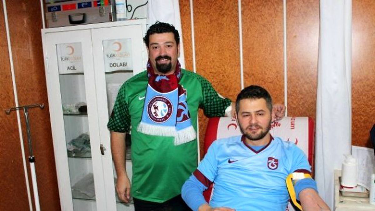 Bordo-mavi Kan Kardeşliği