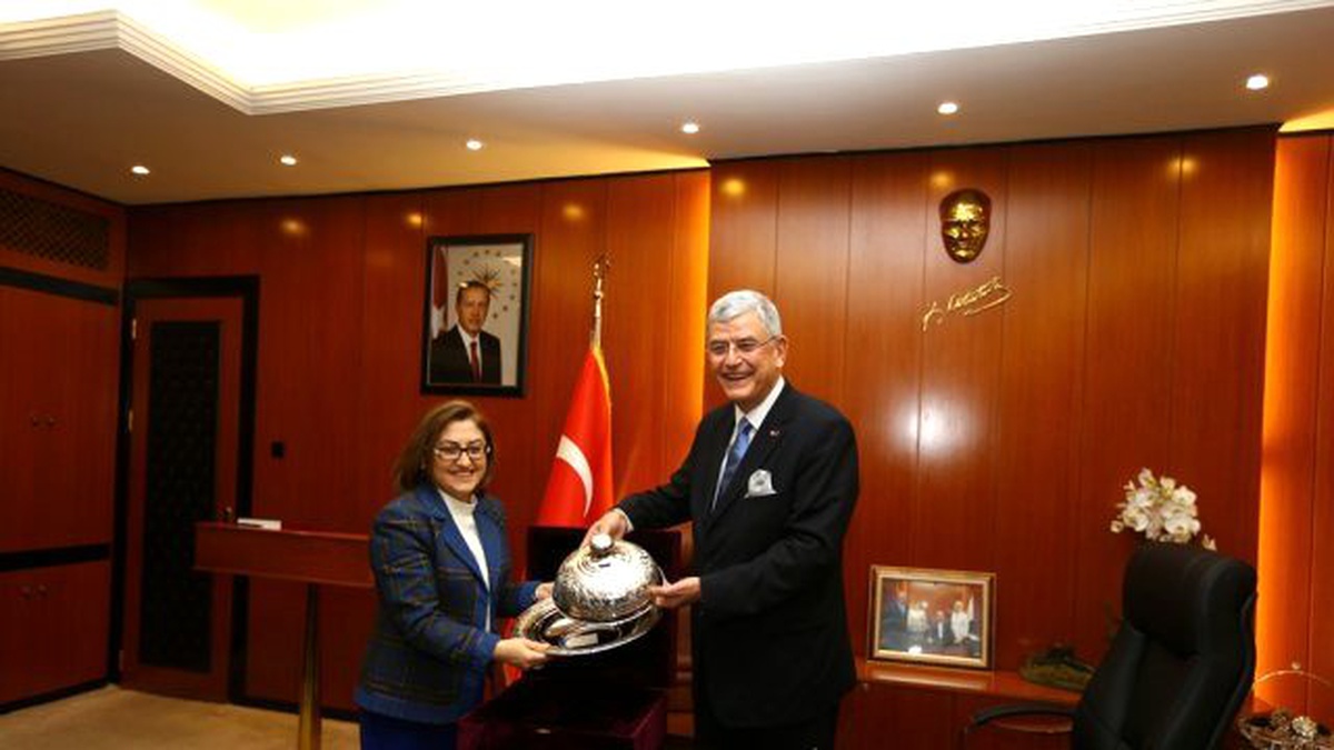 Bozkır: Gaziantep Gıpta İle Baktığımız Bir Şehir