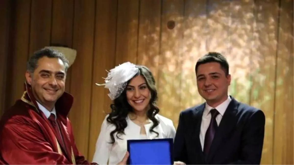 Efeler\'de 14 Şubat\'ta Nikah Sayısı İki Üç Katına Çıktı