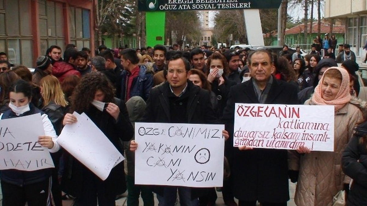 Ereğli\'de Özgecan İçin Yürüdüler