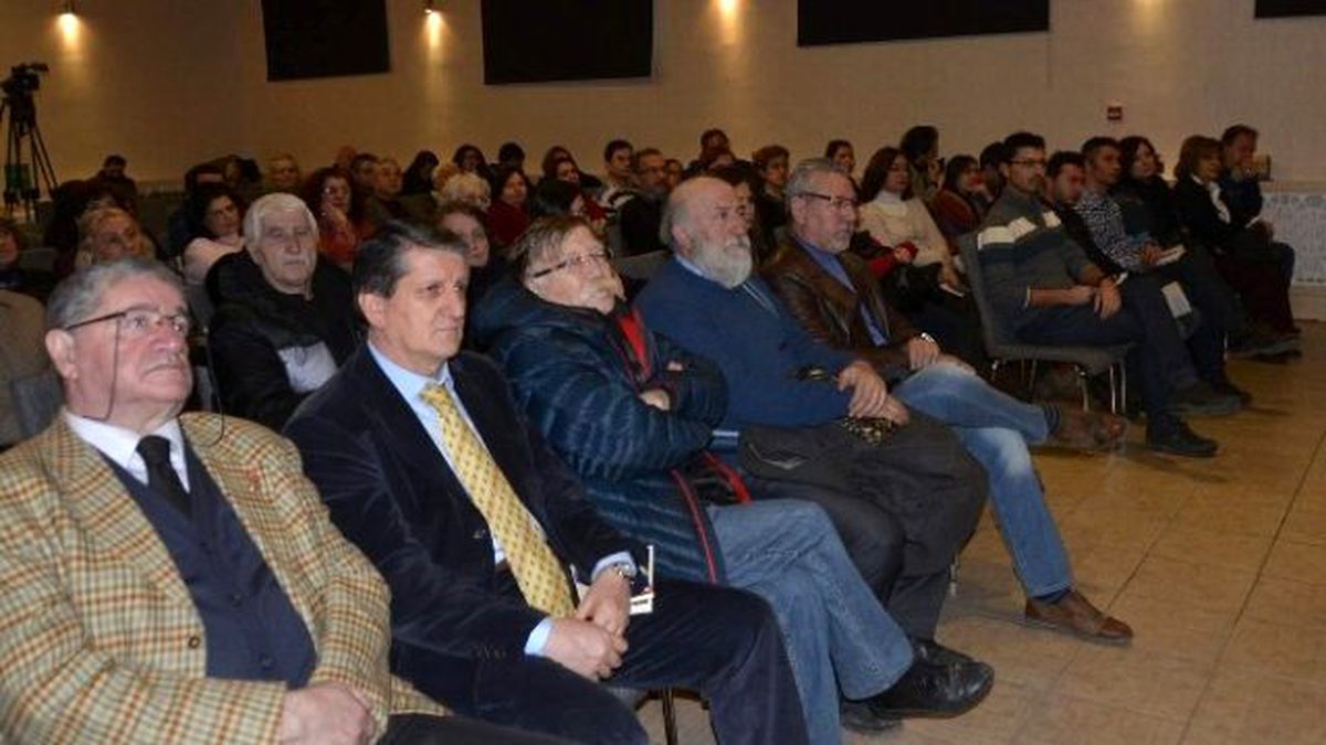 Eskişehir\'de "Öyküler" Özgecan İçindi