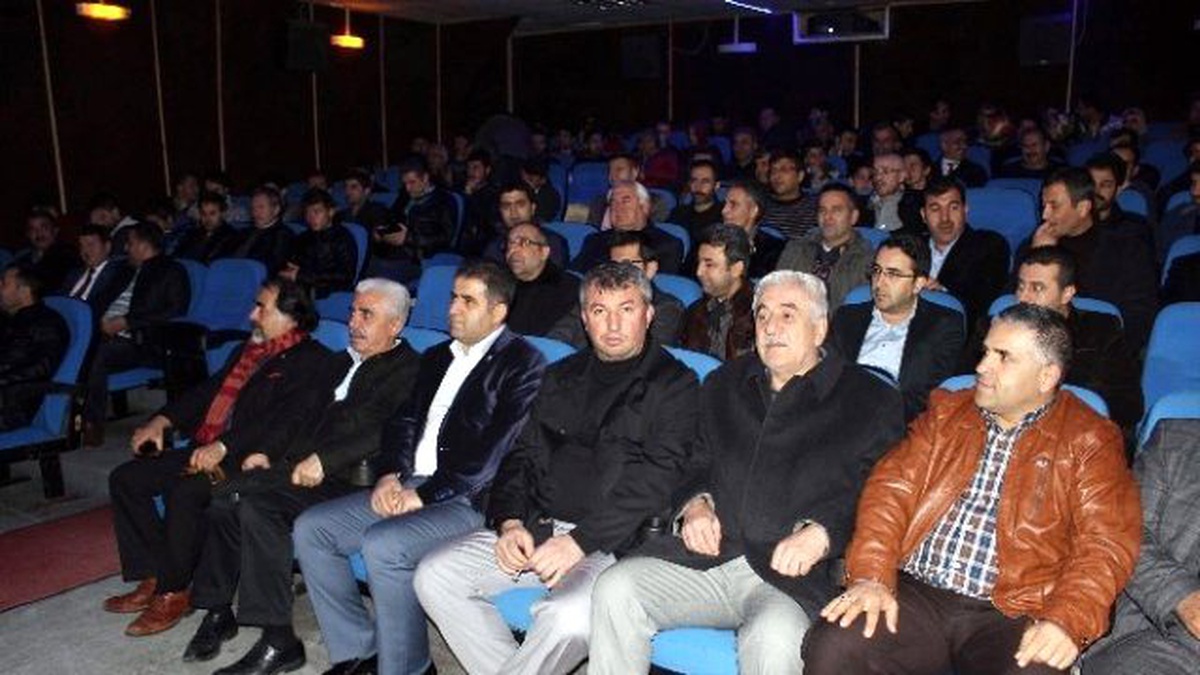 Fırat ve Basın Mensupları Kod Adı: K.o.z\'u Birlikte İzledi