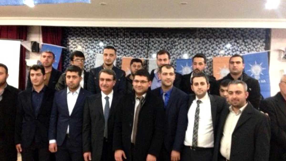 Hamidi AK Parti Artuklu Gençlik Kolları Kongresi\'ne Katıldı