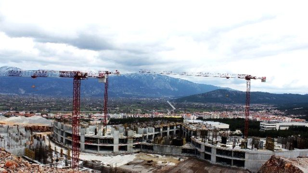 Hastane İnşaatının Yüzde 15\'i Tamamlandı