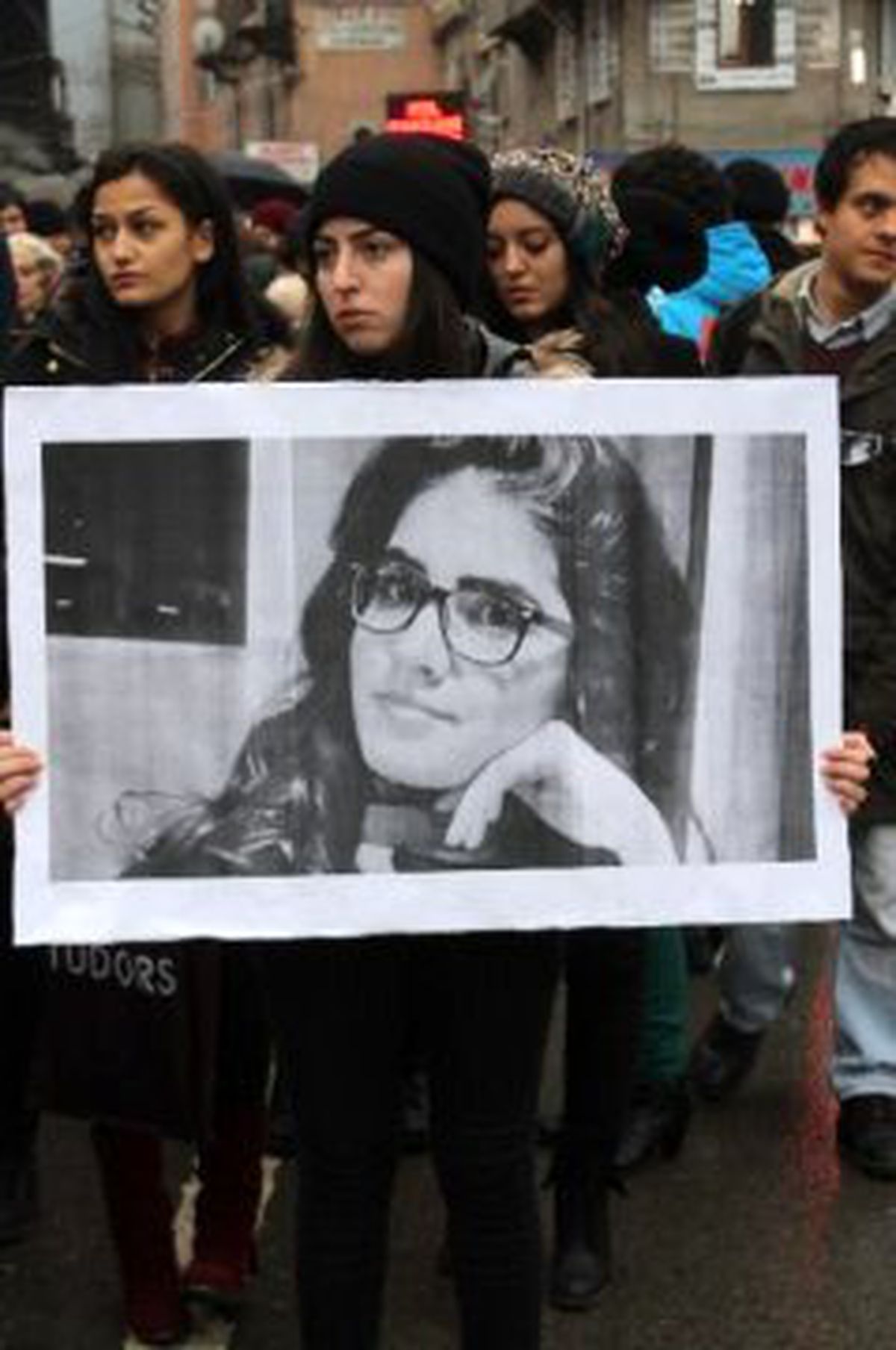 Liseliler Özgecan İçin Yürüdü