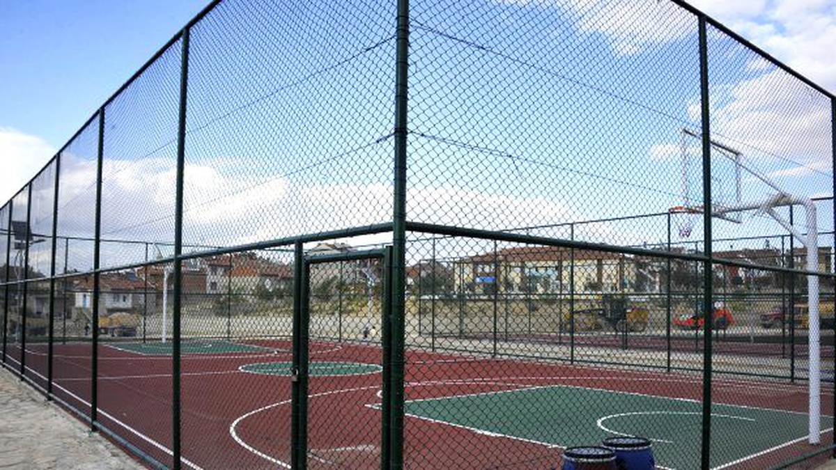Mahallelere Semt Spor Sahaları Yapılıyor