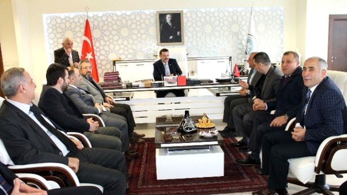 Ortahisar Belediye Başkanı Genç, Umre\'den Döndü