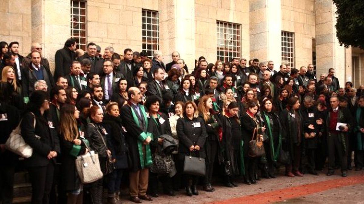 Özgecan İçin Avukatlardan Cübbeli Eylem