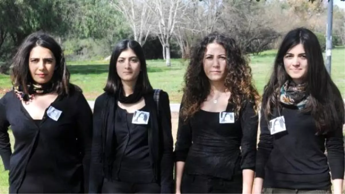 Özgecan İçin Siyah Giyindiler