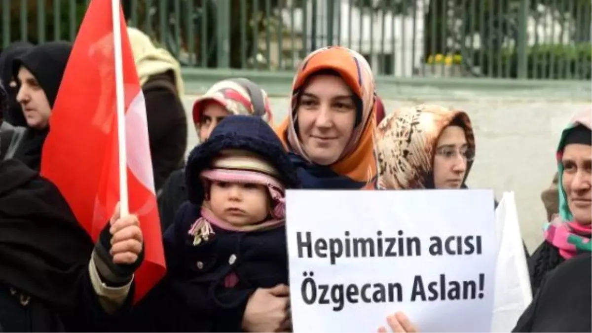 Saadet Partili Kadınlar: İdam Cezası Yeniden Uygulamaya Konulsun