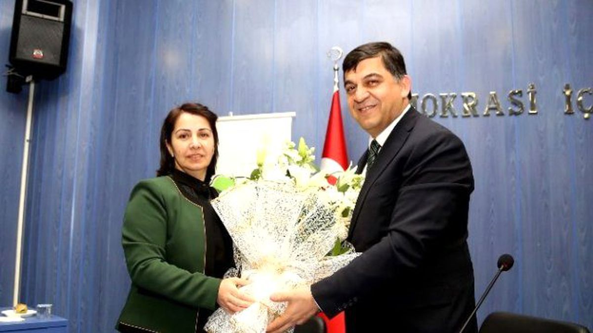 Şehitkamil Kadın Kollarından Başkan Fadıloğlu\'na Ziyaret