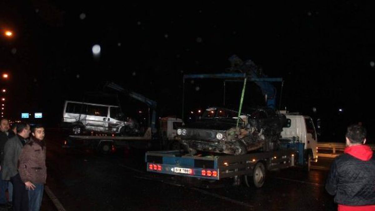 Trabzon\'da 6 Araç Birbirine Girdi: 1 Ölü, 5 Yaralı