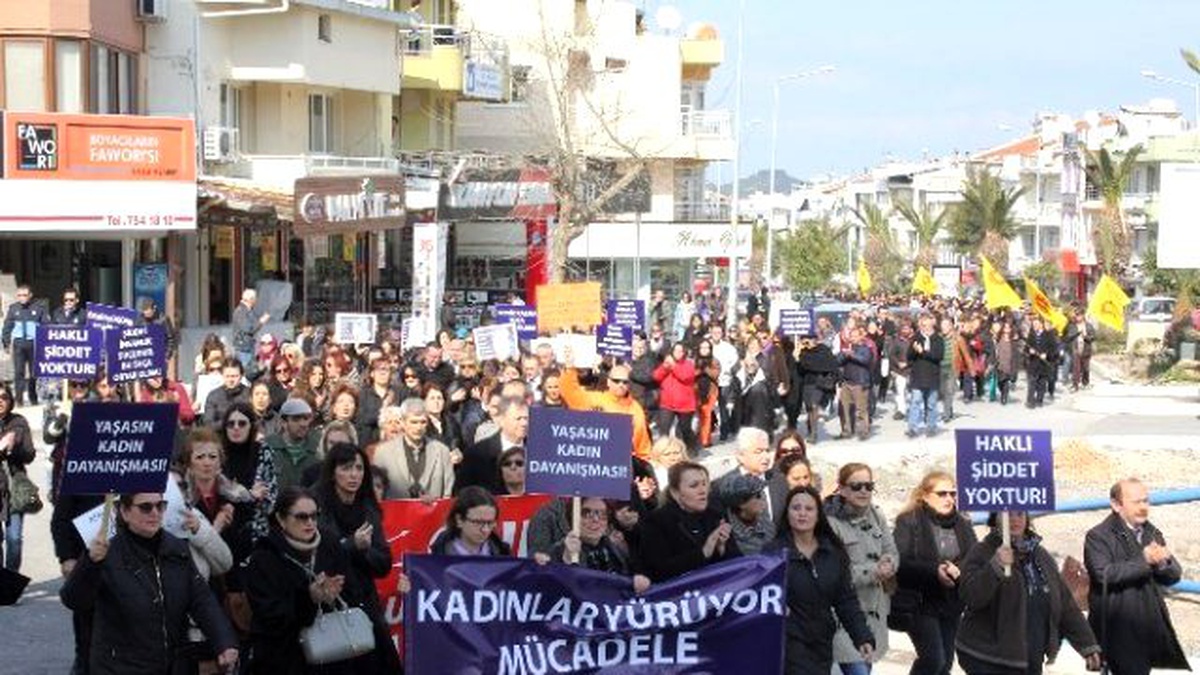 Urlalılar Özgecan Aslan İçin Toplandı
