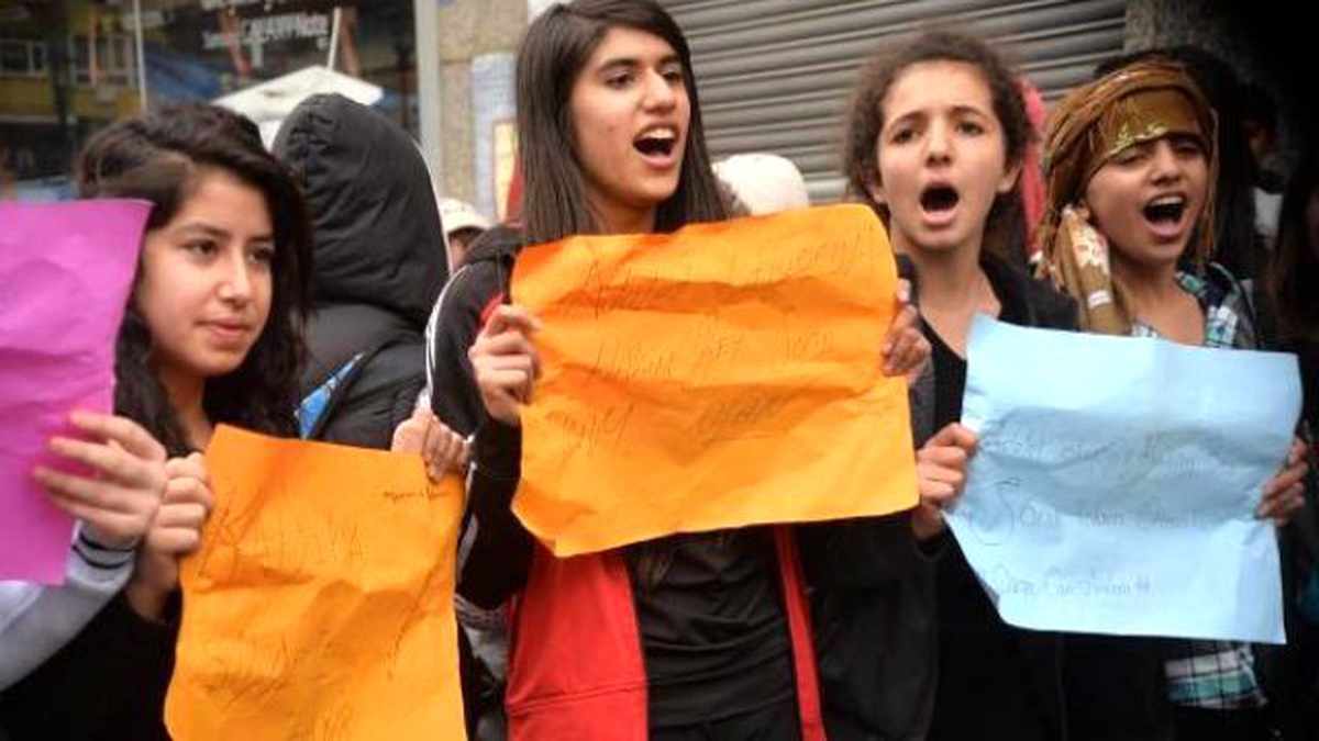 Vahşete Kız Öğrenciler İsyan Etti, İdam İstedi