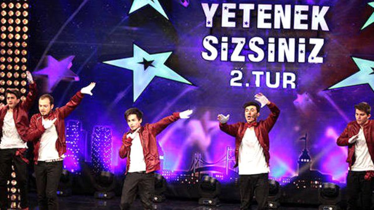 Znz Dans Crew\'in 2.tur Performansı