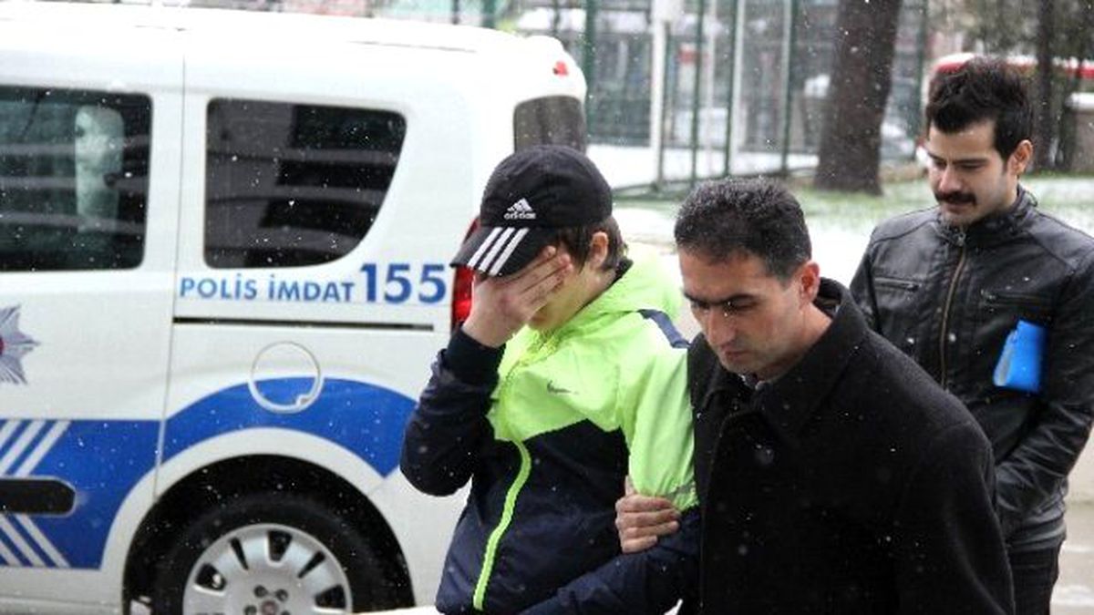 20 Aracın Lastiğini Kesen Gence Adli Kontrol