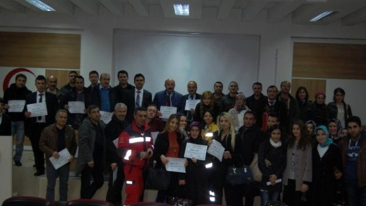 Acil ve Afetlerde Sağlık Hizmetleri Şubesi\'nde Çalışan Sağlık Personeline İş Güvenliği Semineri...