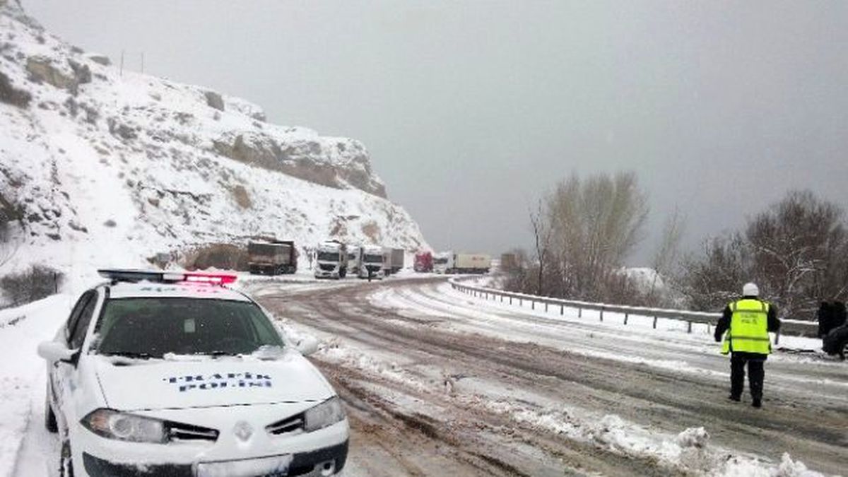 Adilcevaz\'da Trafik Kazası, 3 Yaralı