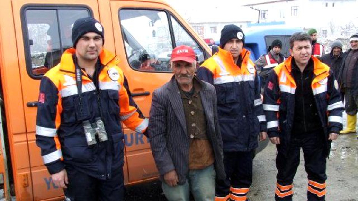 Afad, Tartıştığı Eşine Kızıp Mağaraya Sığınan Adamı Buldu