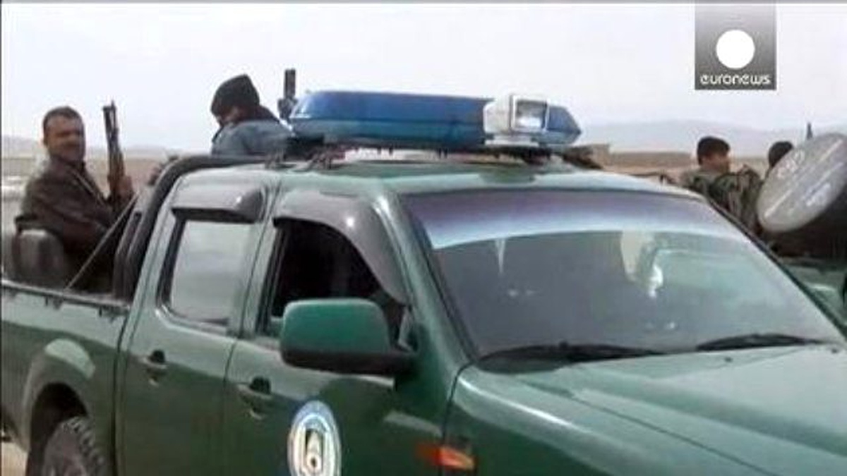 Afganistan\'da Polis Merkezine İntihar Saldırısı: En Az 20 Ölü