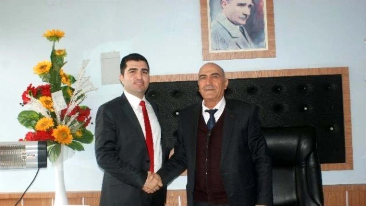 AK Parti Diyarbakır Milletvekili Aday Adayı Avukat Recep Akdağ Çermik Belediye Başkanını Ziyaret...