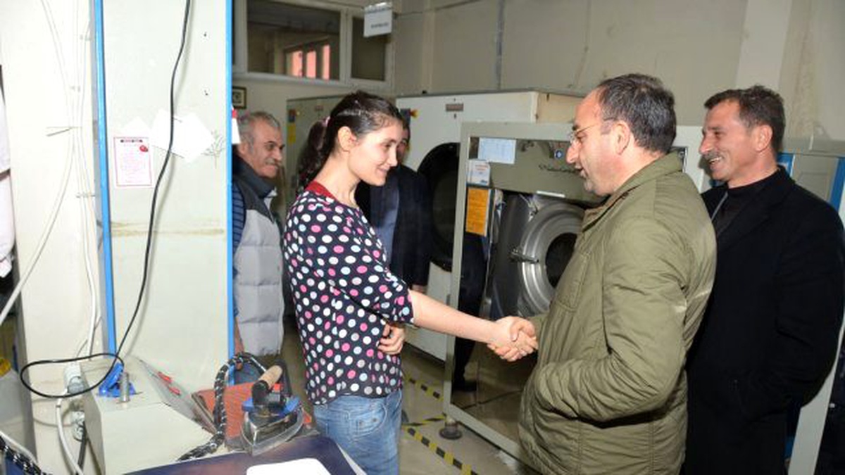 Başkan Üzülmez, Köseköy\'de Hasta ve İş Yeri Ziyaretlerinde Bulundu