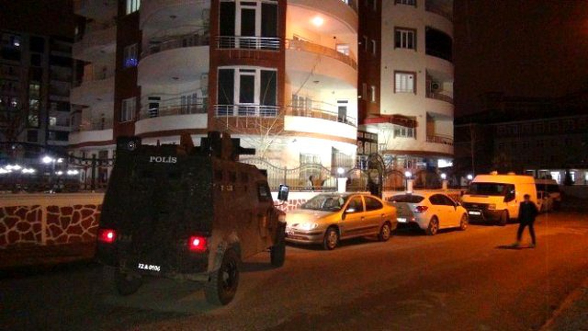 Batman\'da Binaya Molotof Kokteyli Atıldı