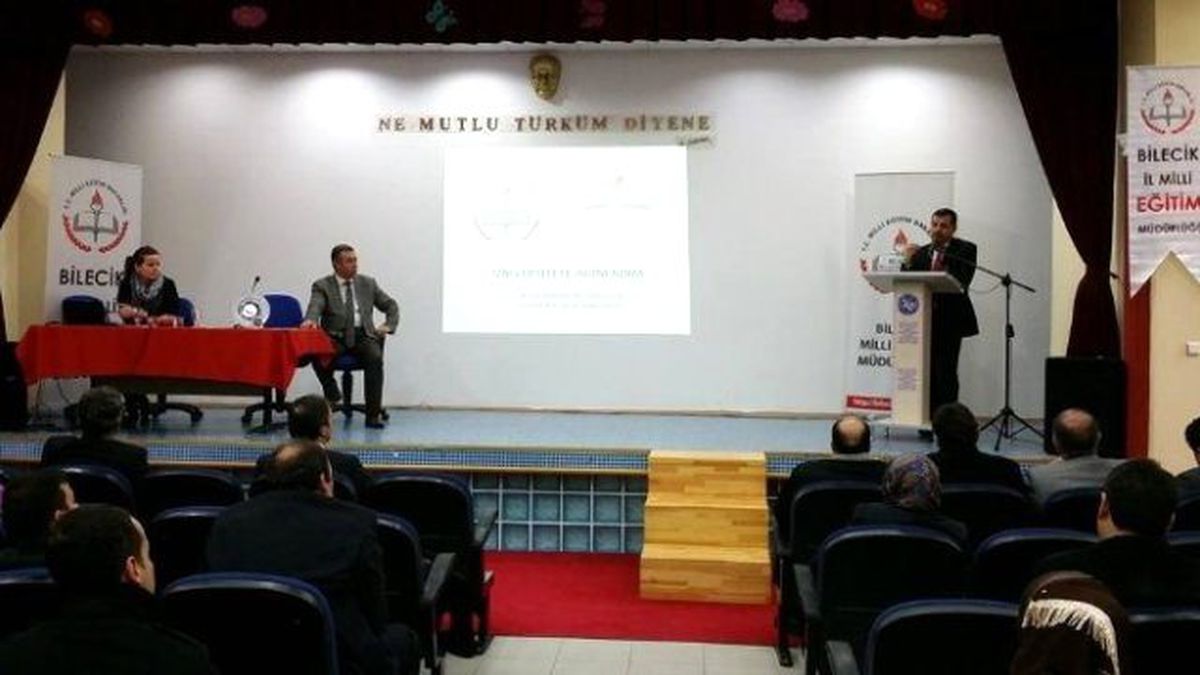 Bilecik\'te "Üniversiteye Adım Adım Projesi" Tanıtım Toplantısı