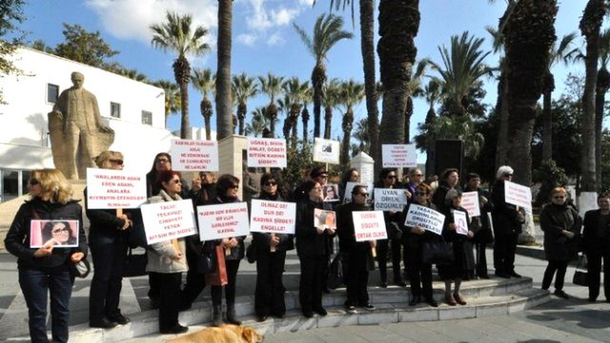 Bodrum\'da CHP\'li Kadınlardan Medeni Kanun Açıklaması