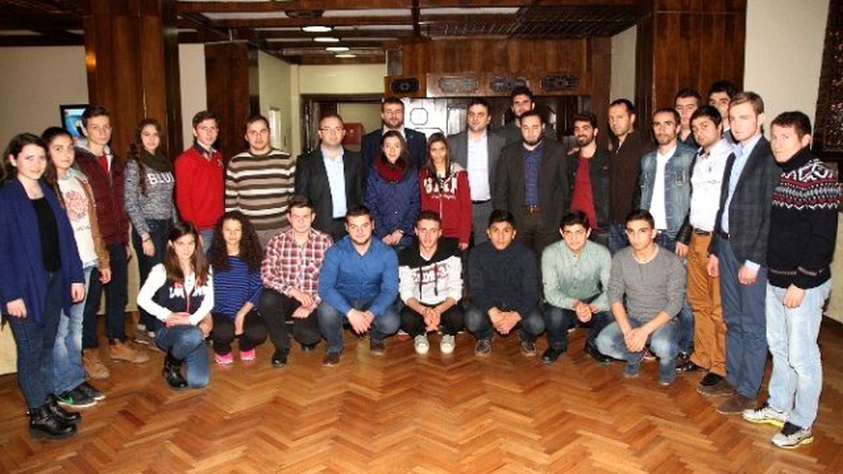 Büyükşehir Kağıtspor\'un Liderleri Yetişiyor