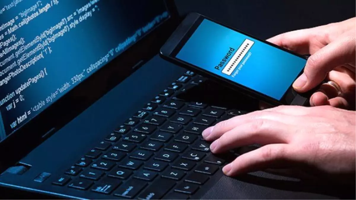 Çaldıkları Parayla Tarihin En Büyük Soygununa İmza Attılar