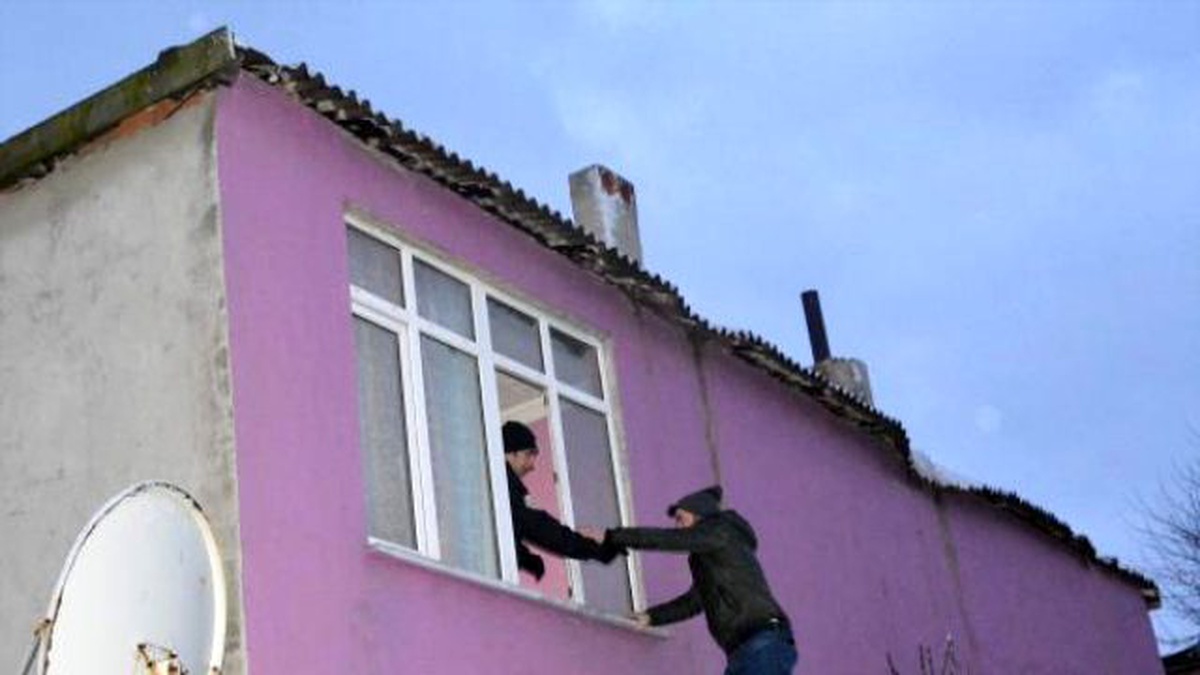 Çorlu\'da Şafak Operasyonu: 11 Gözaltı