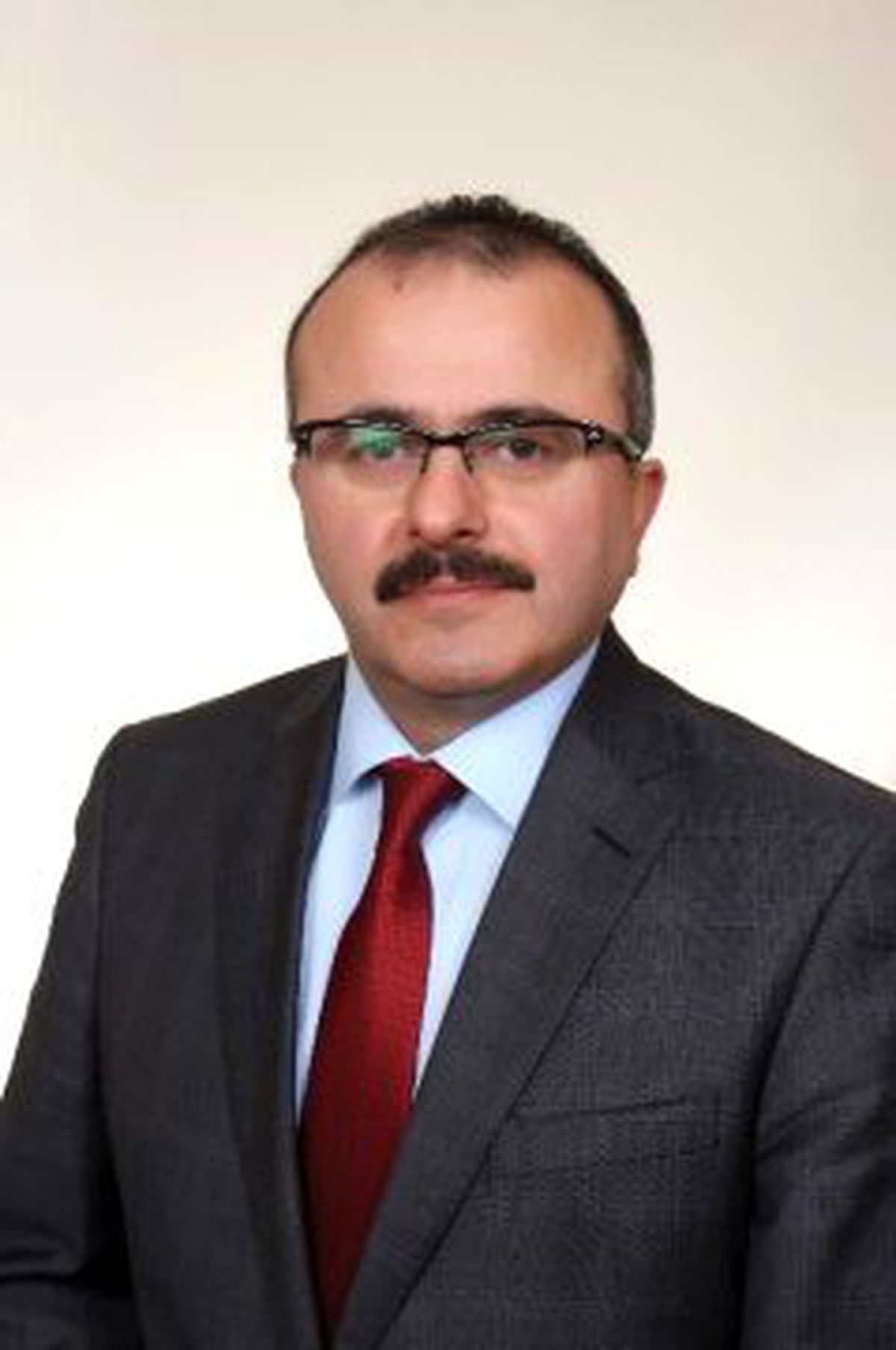 Dr. İsmail Gündoğdu: "Tango Yaparak Kınama Olmaz"