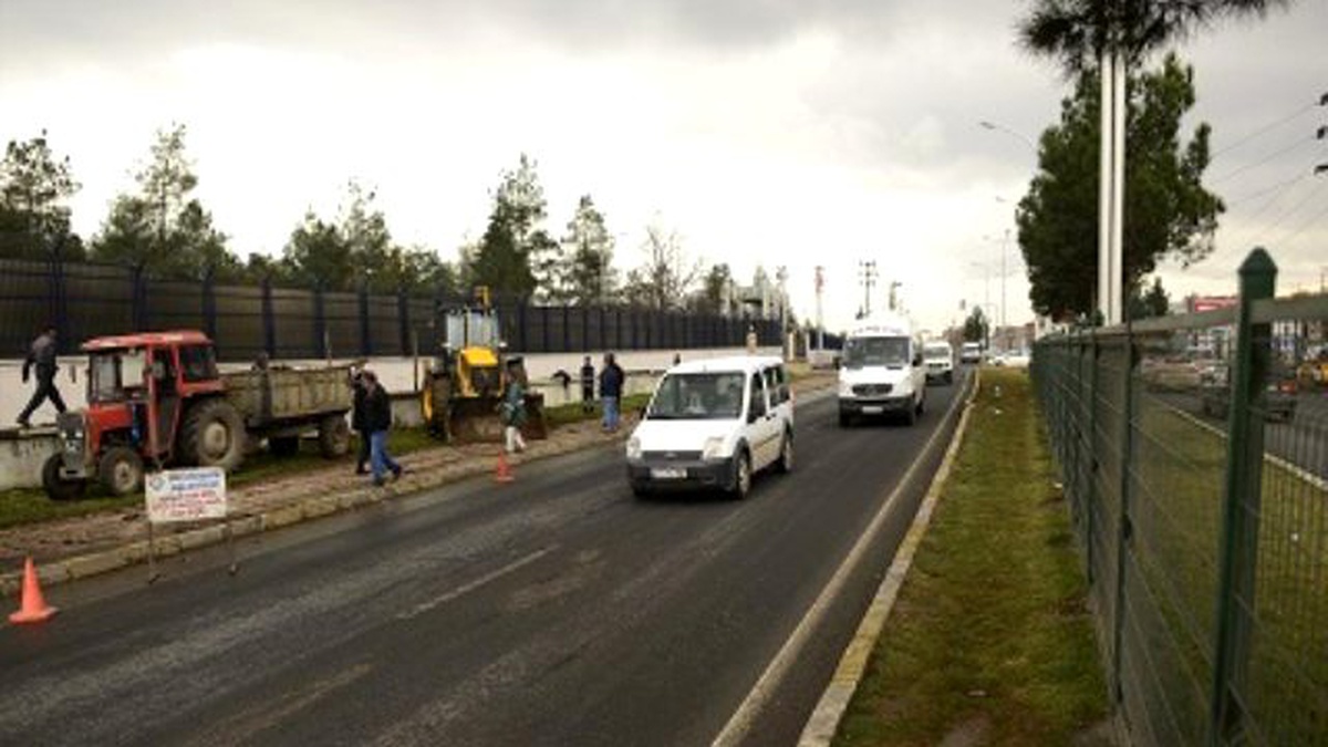 Elazığ Caddesi Yeniden Düzenleniyor 