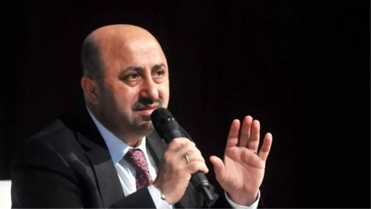 İlahiyatçı Yazar, Eşini Seven Erkeğe "Kılıbık" Denmesini Eleştirdi