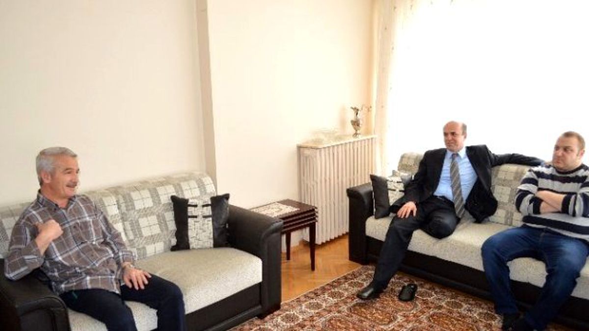 Kamu Hastaneleri Birliği Yöneticilerinden Evlere Hasta Ziyareti
