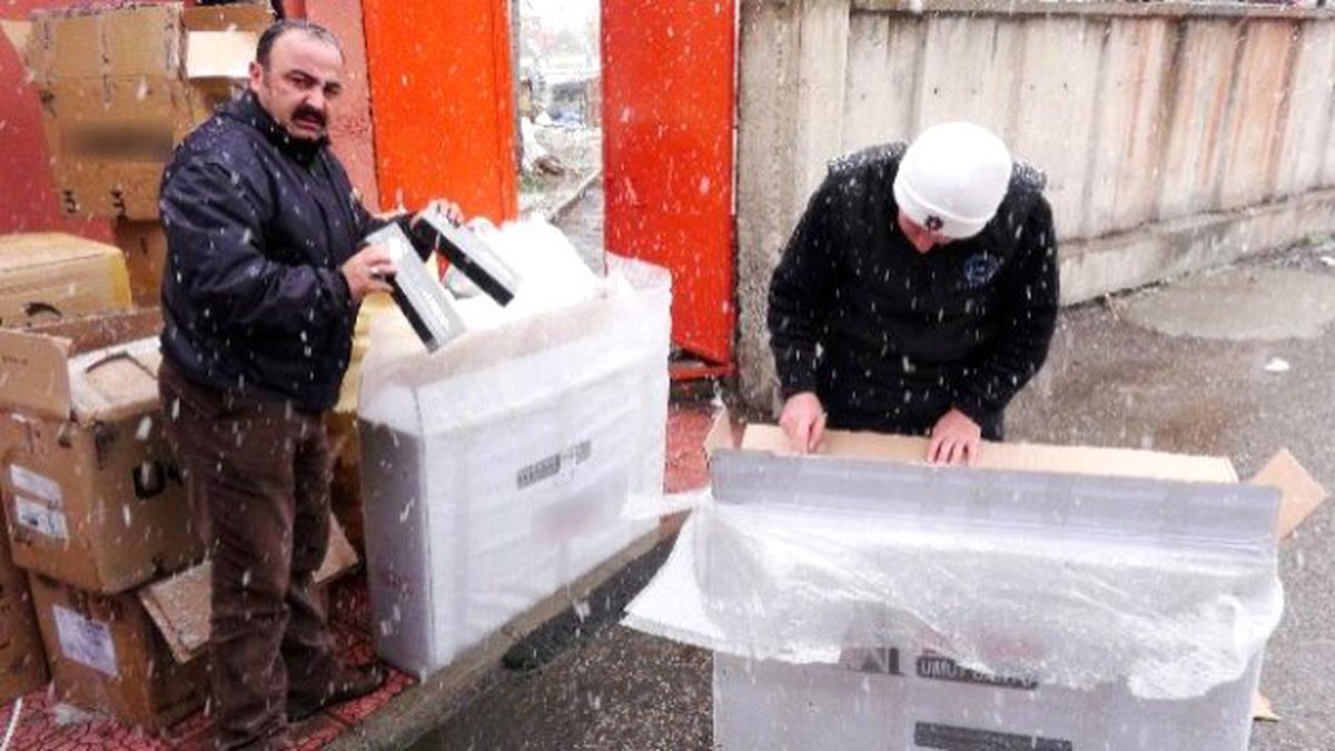 Kargo Tır\'ında Kaçak Sigara Çıktı
